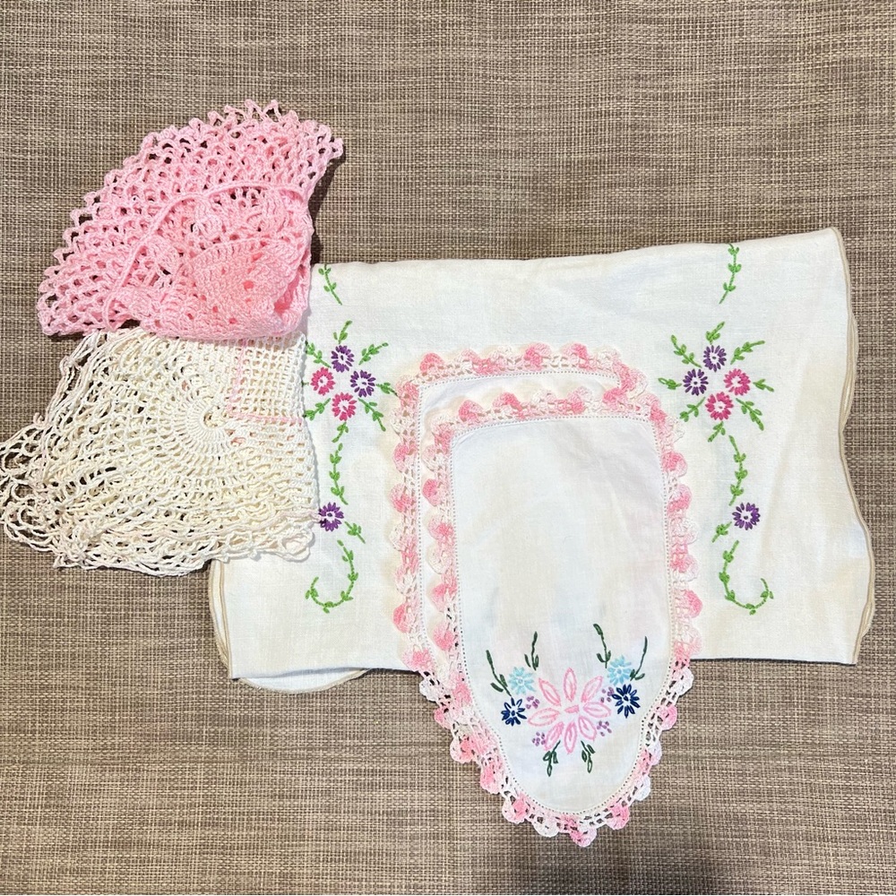 Lot Of 5 Cotton Hand Made Lace Tea Towels Doilies Cottage Core Farmhouse Prairie